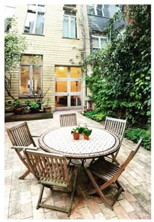 Sgt.Pepper'S Bnb Ixelles Exterior photo